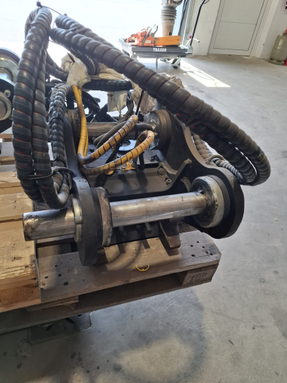 S60 machine hitch Komatsu
